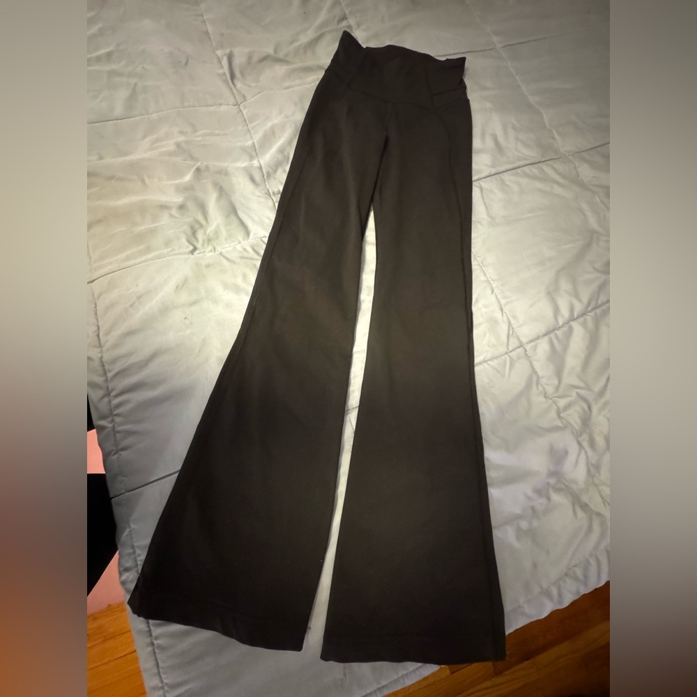 Lululemon Full-On Luxtreme Groove Pants